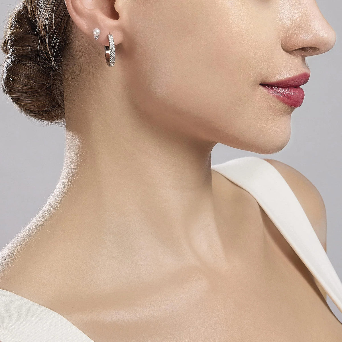 Orecchini A Cerchio Grande In Argento Con Zirconi Bianchi Mabina Donna "Elegant" 563137