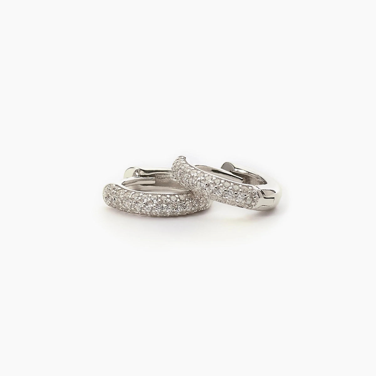 Orecchini A Cerchio Piccolo In Argento Con Zirconi Bianchi Mabina Donna "Coppia Fissa" 563521