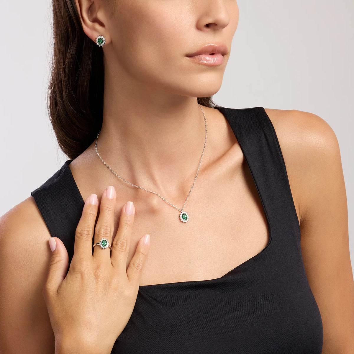 Orecchini In Argento Con Smeraldo Sintetico E Zirconi Bianchi Mabina Donna "Cool Or Retrò" 563715