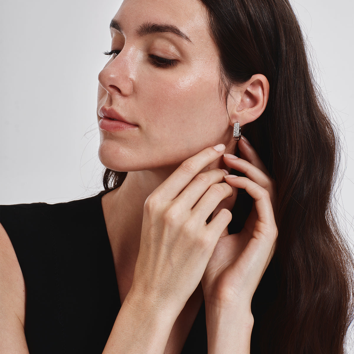 Orecchini Pendenti In Acciaio E Zirconi Breil Donna "Tetra" TJ4189